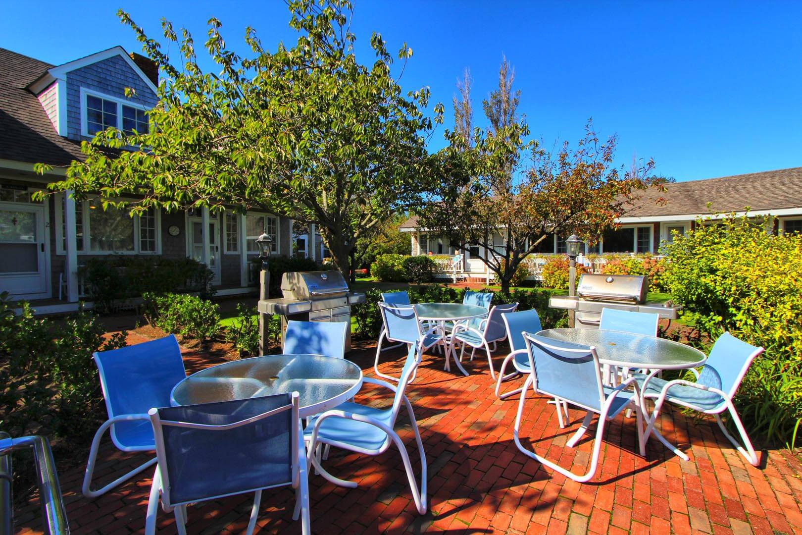 A welcoming BBQ area at VRI's Brant Point Courtyard in Massachusetts.